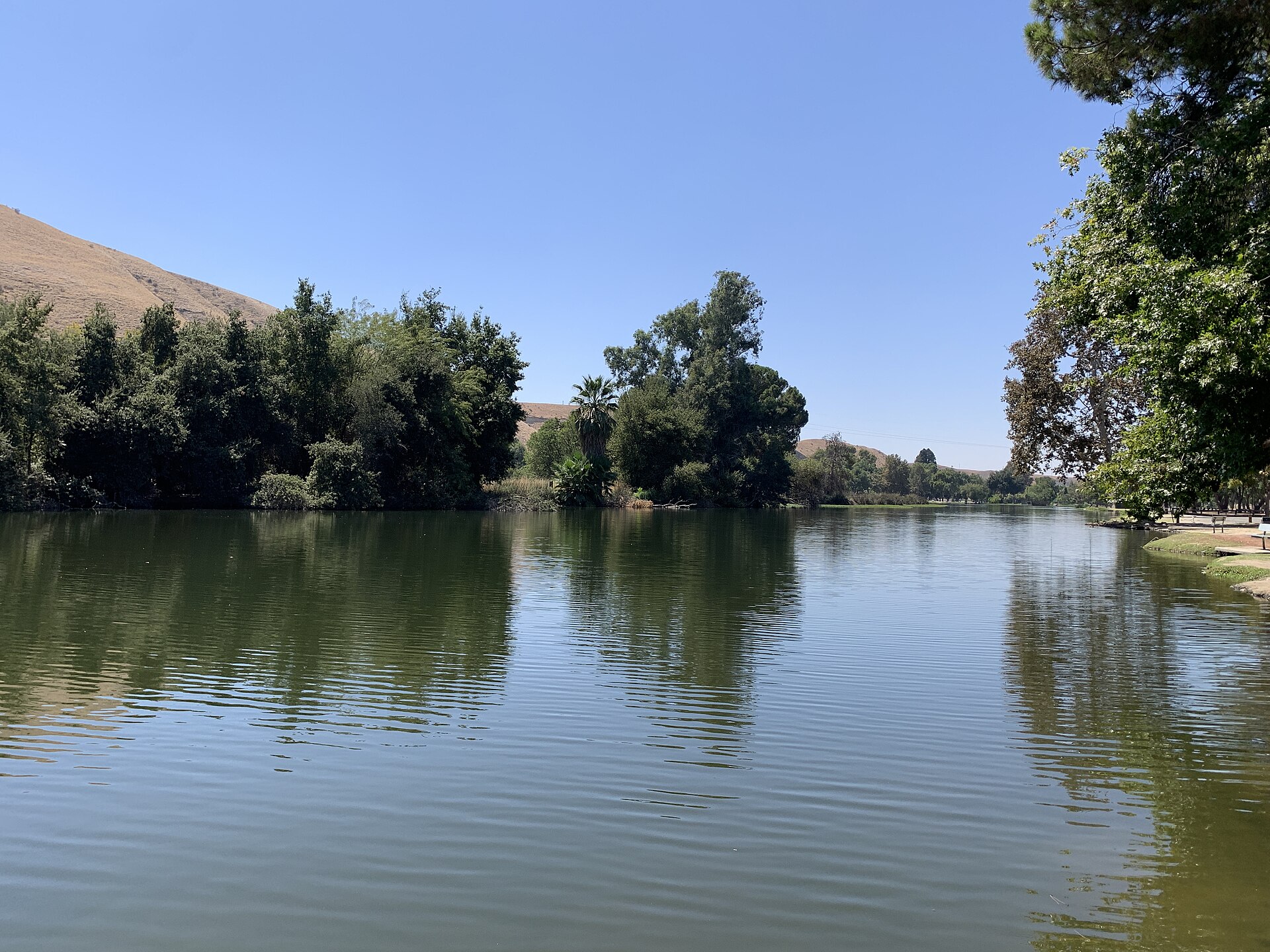 Water, trees and foothills at Hart Memorial Park